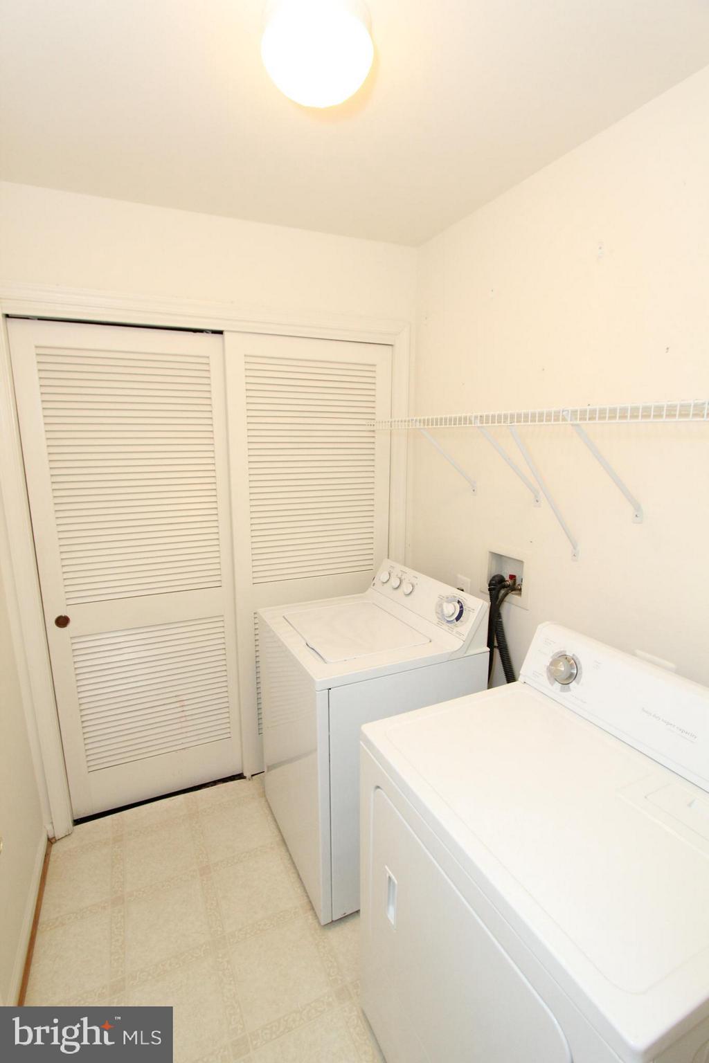 BELMONT BAY - Residential Lease