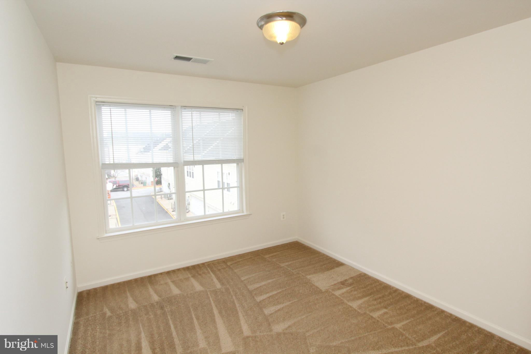 BELMONT BAY - Residential Lease