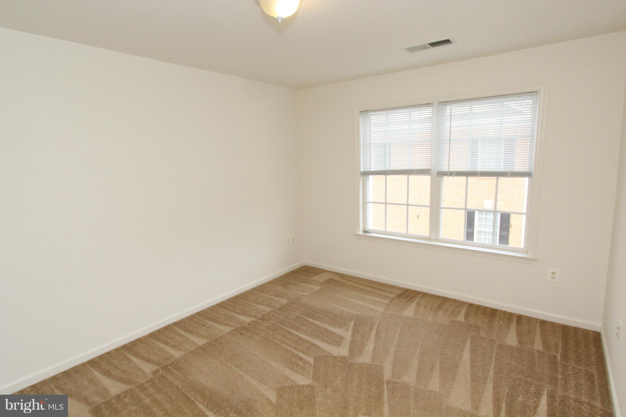 BELMONT BAY - Residential Lease