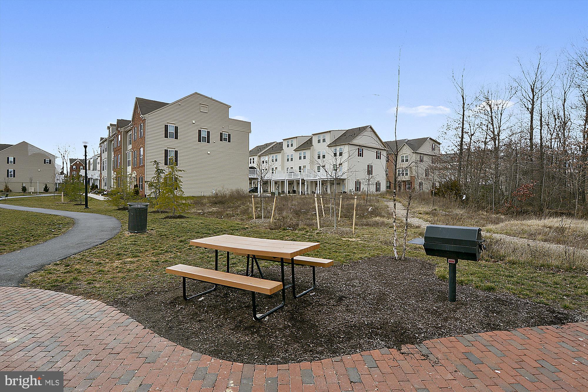 VILLAGE TOWNS - Residential