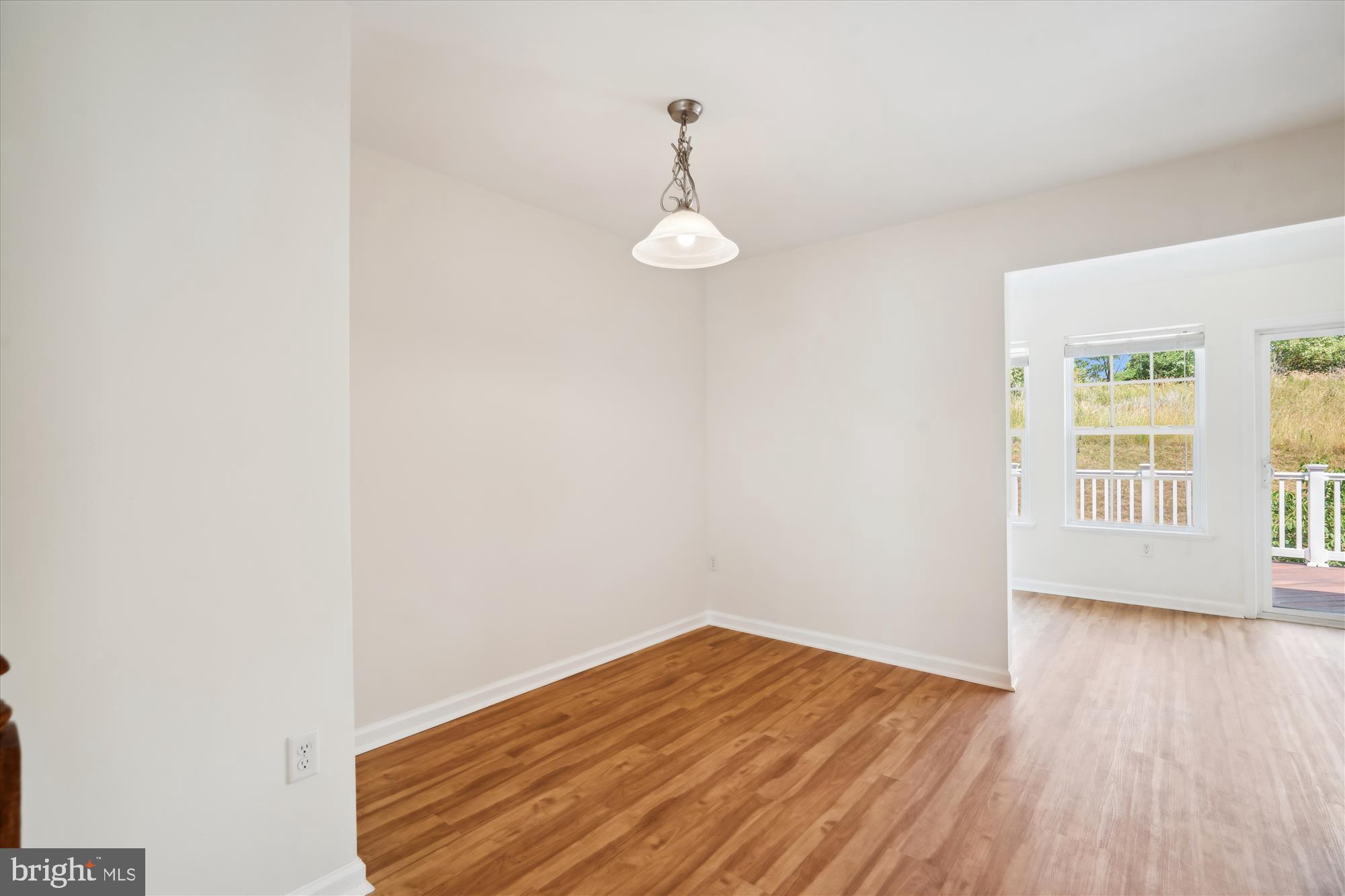 VILLAGE TOWNS - Residential