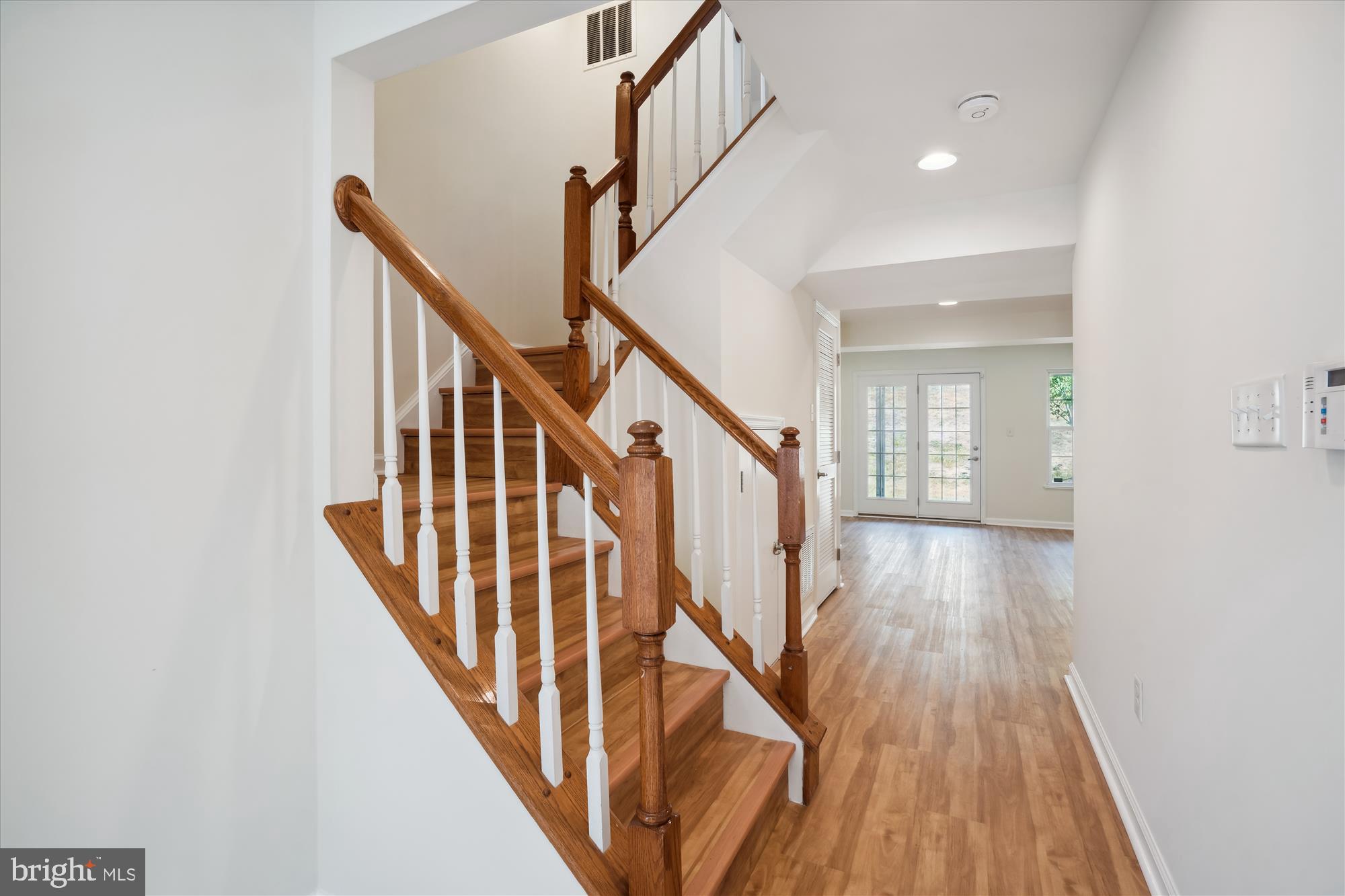 VILLAGE TOWNS - Residential