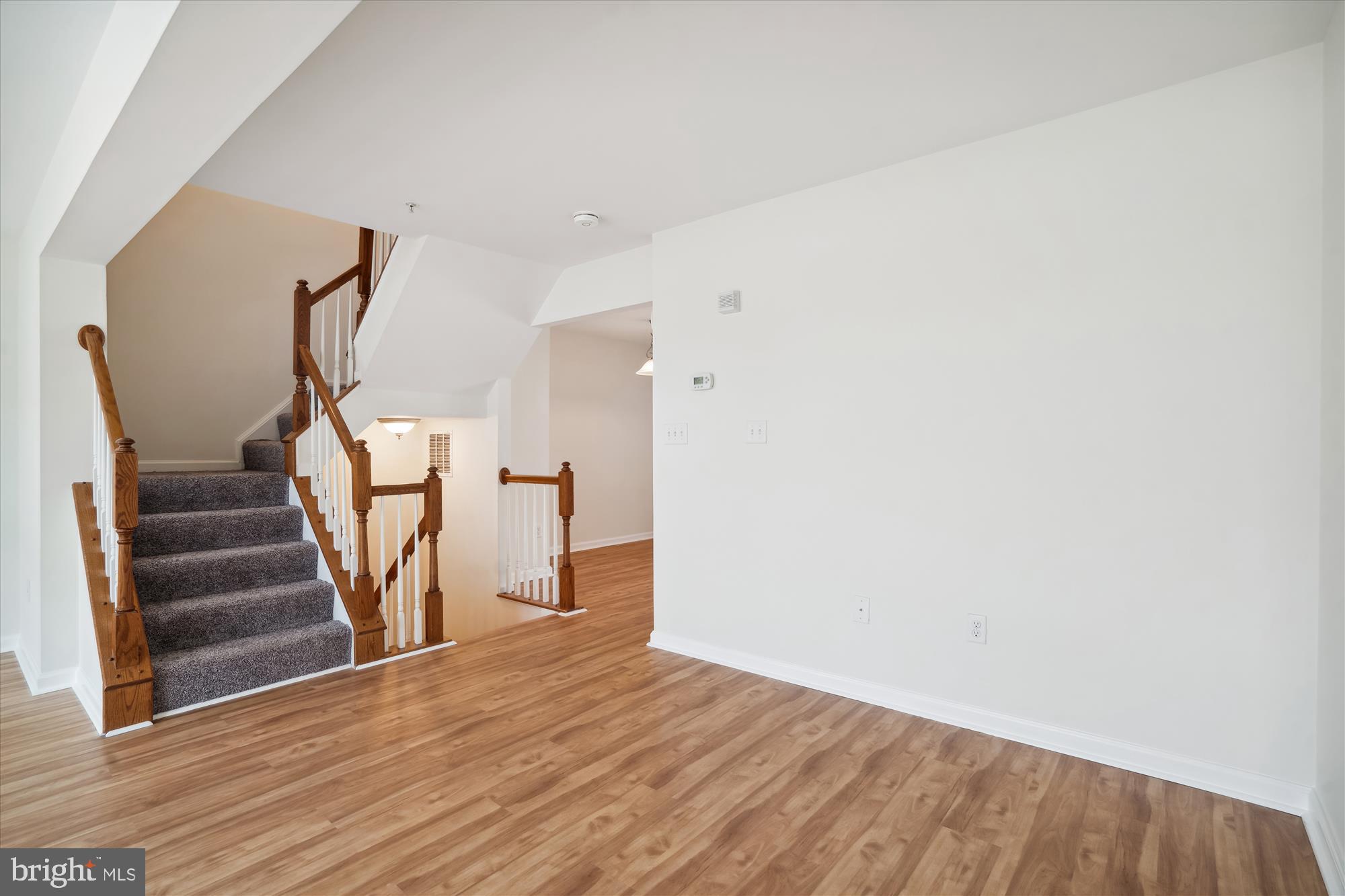 VILLAGE TOWNS - Residential