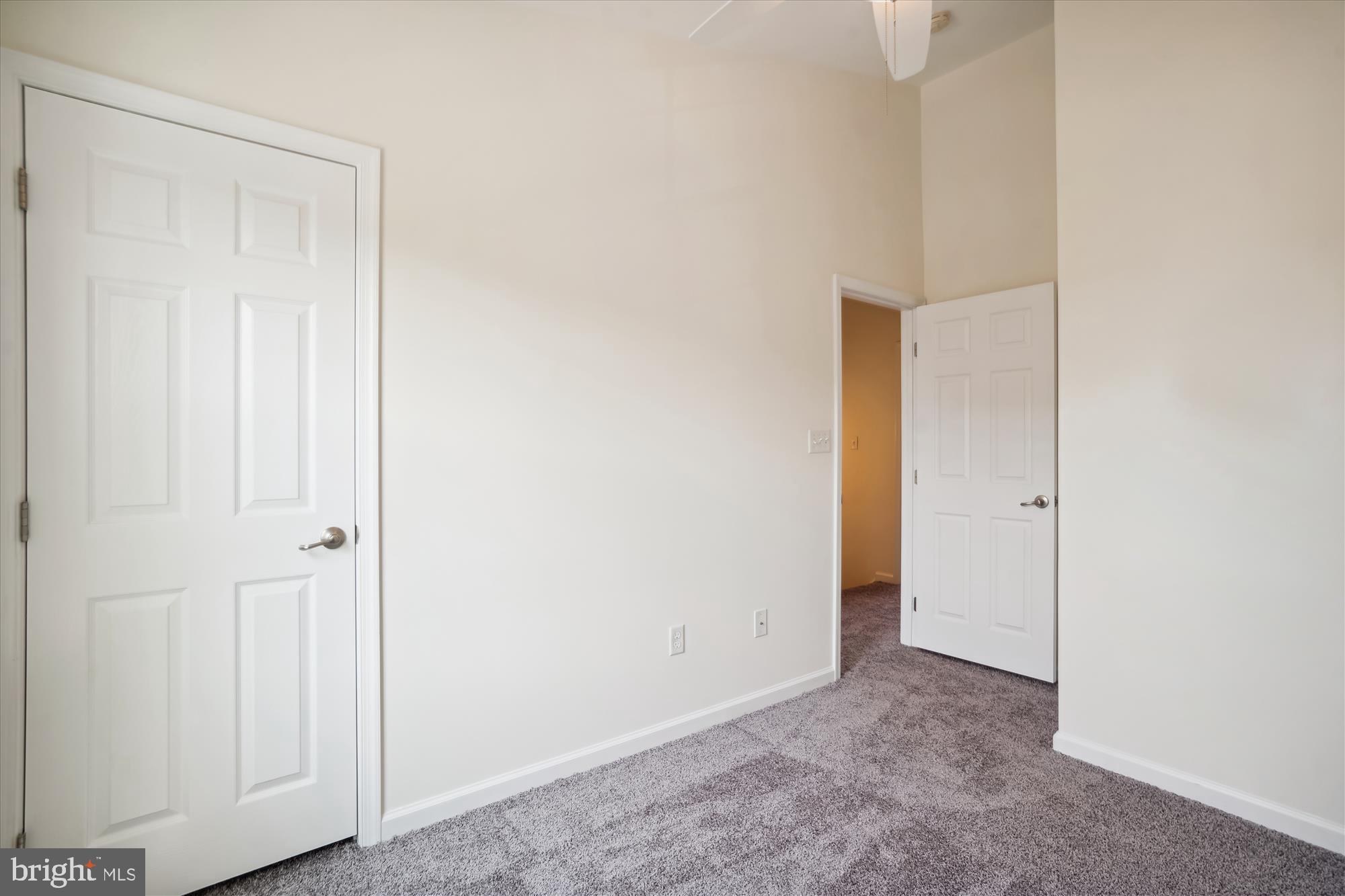 VILLAGE TOWNS - Residential