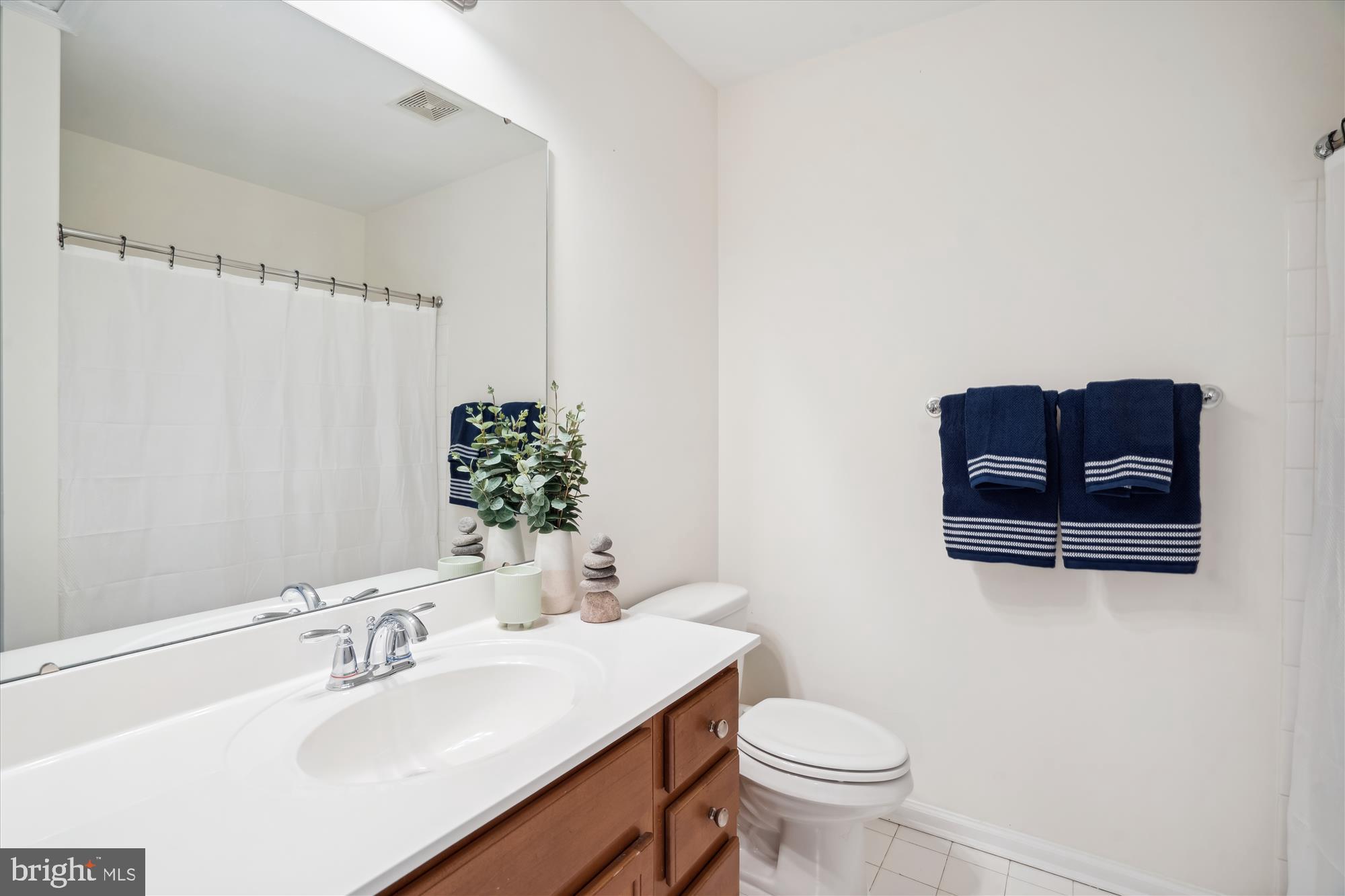 VILLAGE TOWNS - Residential