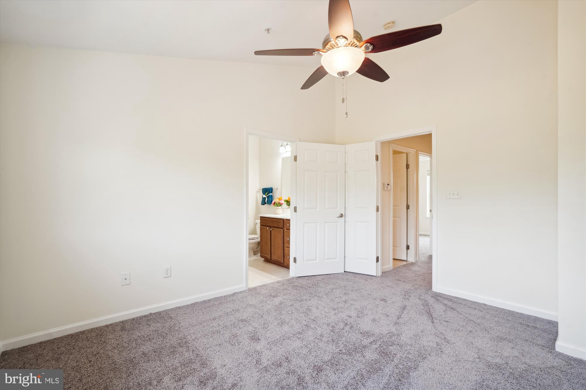 VILLAGE TOWNS - Residential