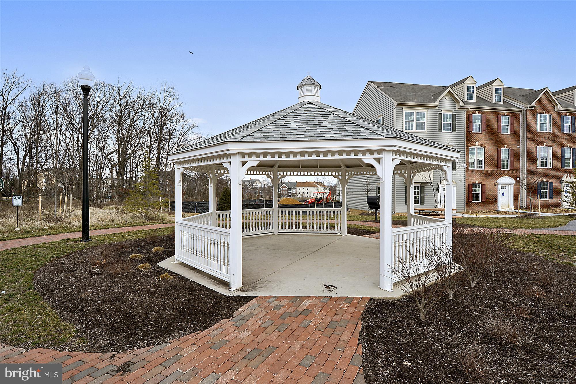 VILLAGE TOWNS - Residential