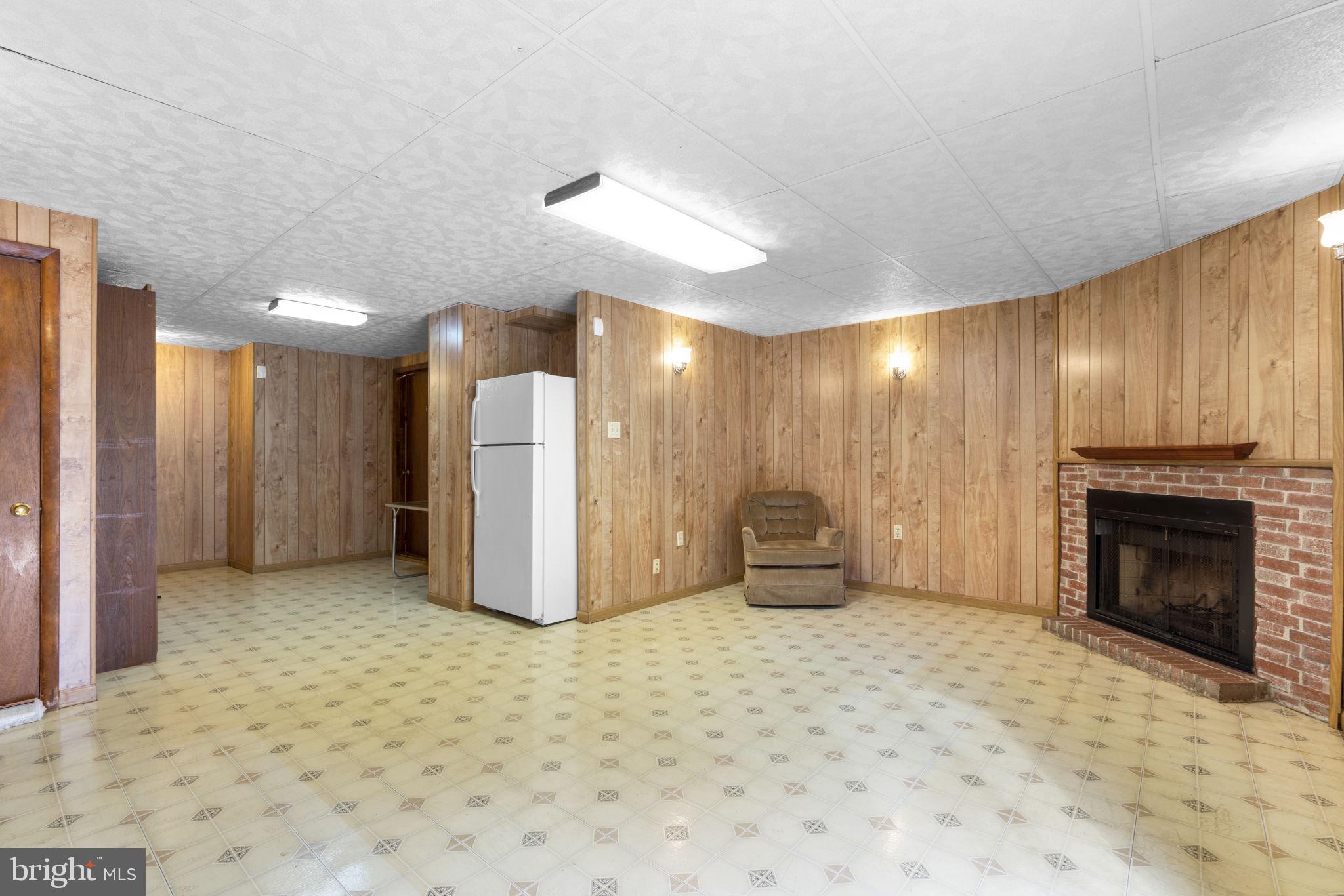 GLEN ORA - PLAT 9 - Residential