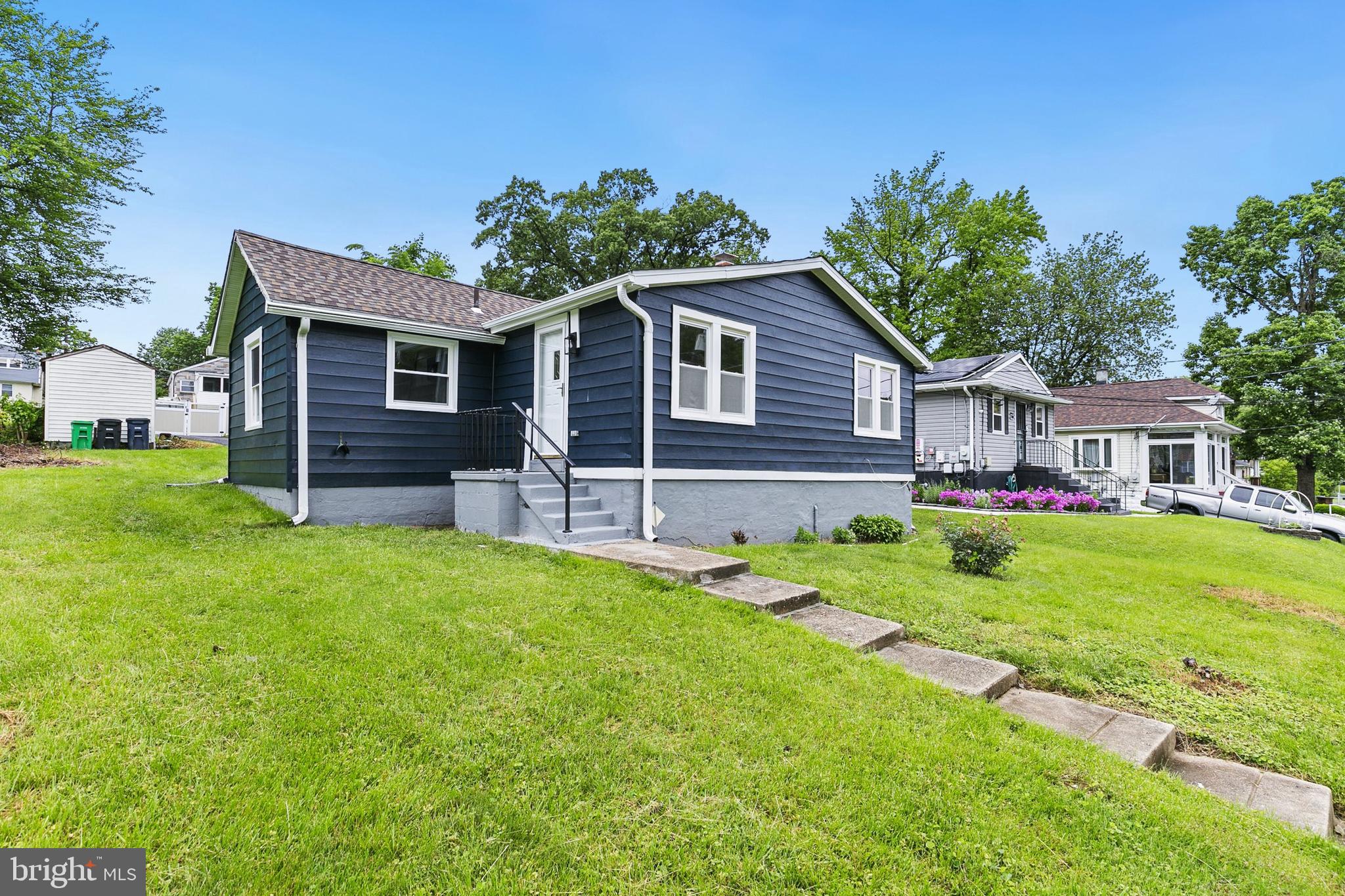 This beautifully updated 2-bedroom, 1-bath home offers top-to-bottom renovations and effortless one-level living. Enjoy a bright, open layout with great flow, perfect for everyday living and entertaining. Full of character and charm, this cottage blends classic appeal with modern convenience. Don’t miss the chance to call this inviting home your own!
