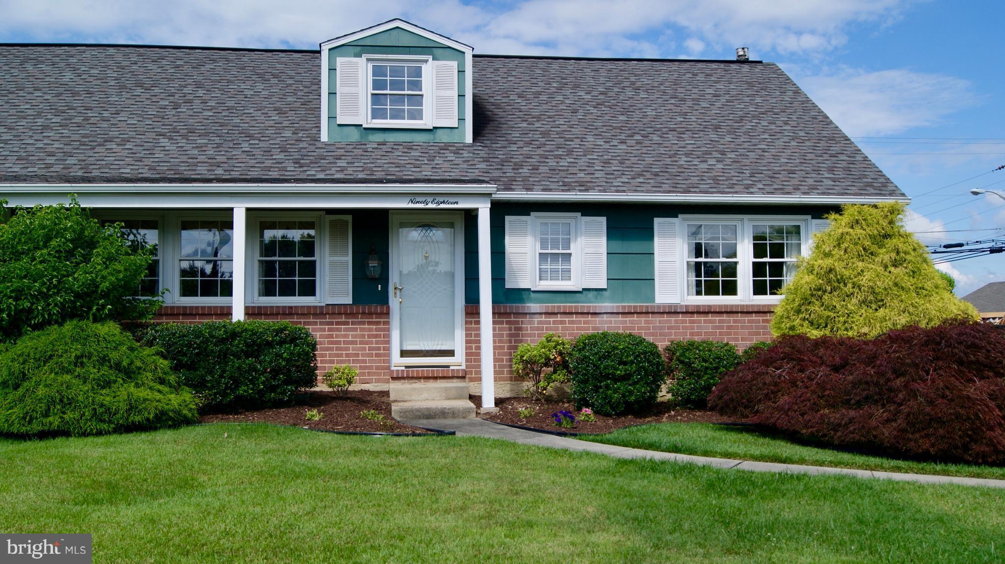 Bright, Clean and Crisp, this large Cape Cod Duplex sports an open floor plan with 3 bedrooms, 2 & 1/2 Baths, Wood Burning FP in Family Rm off updated Kitchen w/ granite, hardwoods under carpet on main level, finished Lower Level Clubroom with new carpet, off-street driveway, covered rear patio 25'x14' open to private yard w/ beautiful landscaping. Great neighborhood w/ convenient access/shopping.