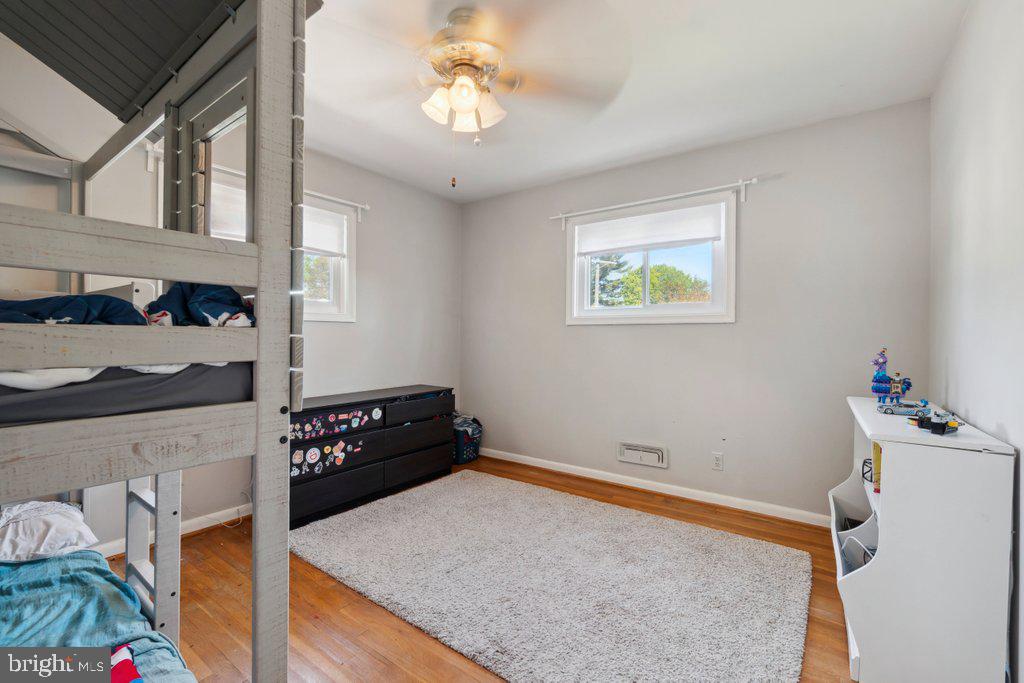 YORK MANOR - Residential