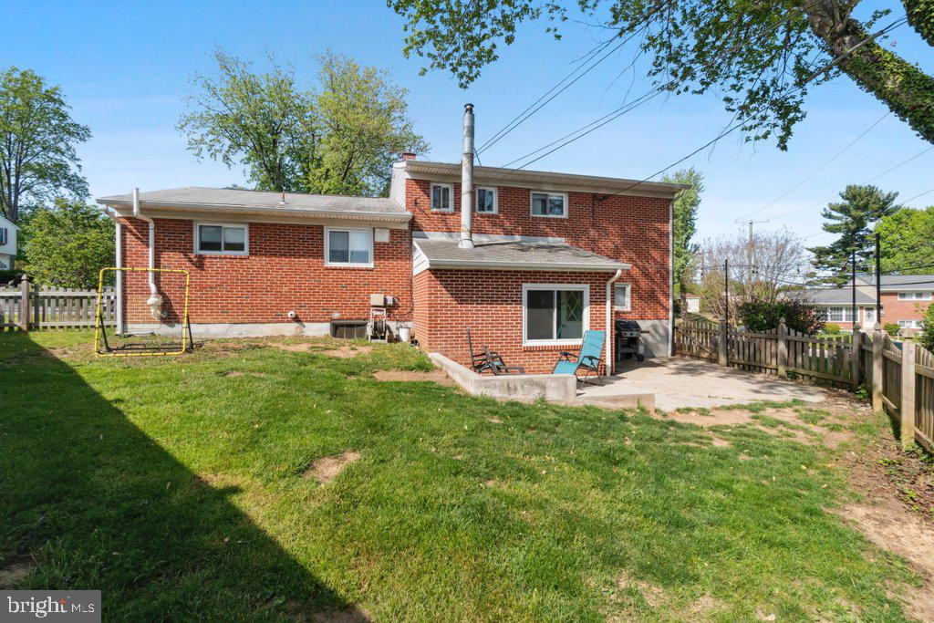 YORK MANOR - Residential