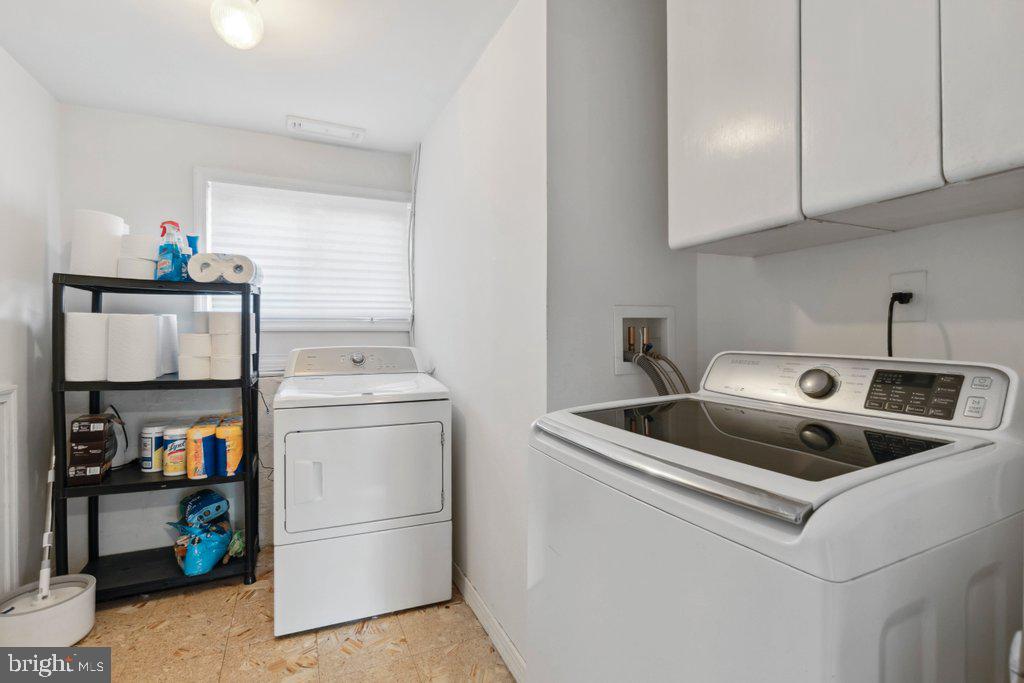 YORK MANOR - Residential