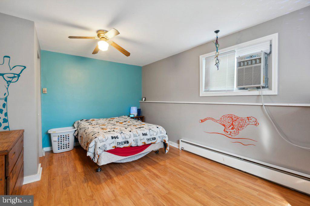 YORK MANOR - Residential