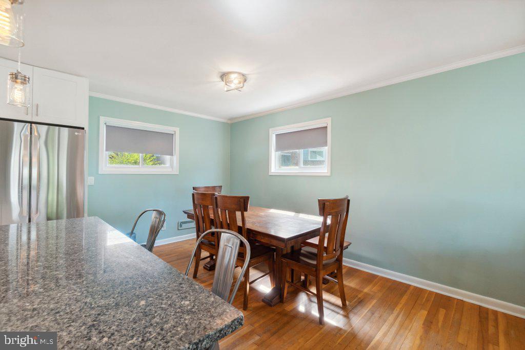 YORK MANOR - Residential