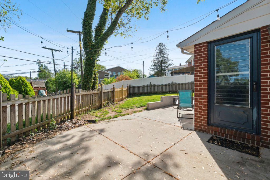 YORK MANOR - Residential