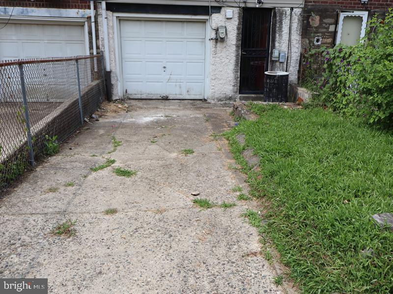 WEST OAK LANE - Residential