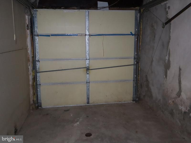 WEST OAK LANE - Residential