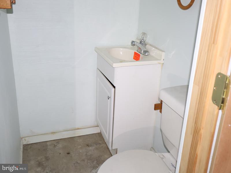 WEST OAK LANE - Residential