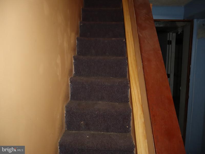 WEST OAK LANE - Residential