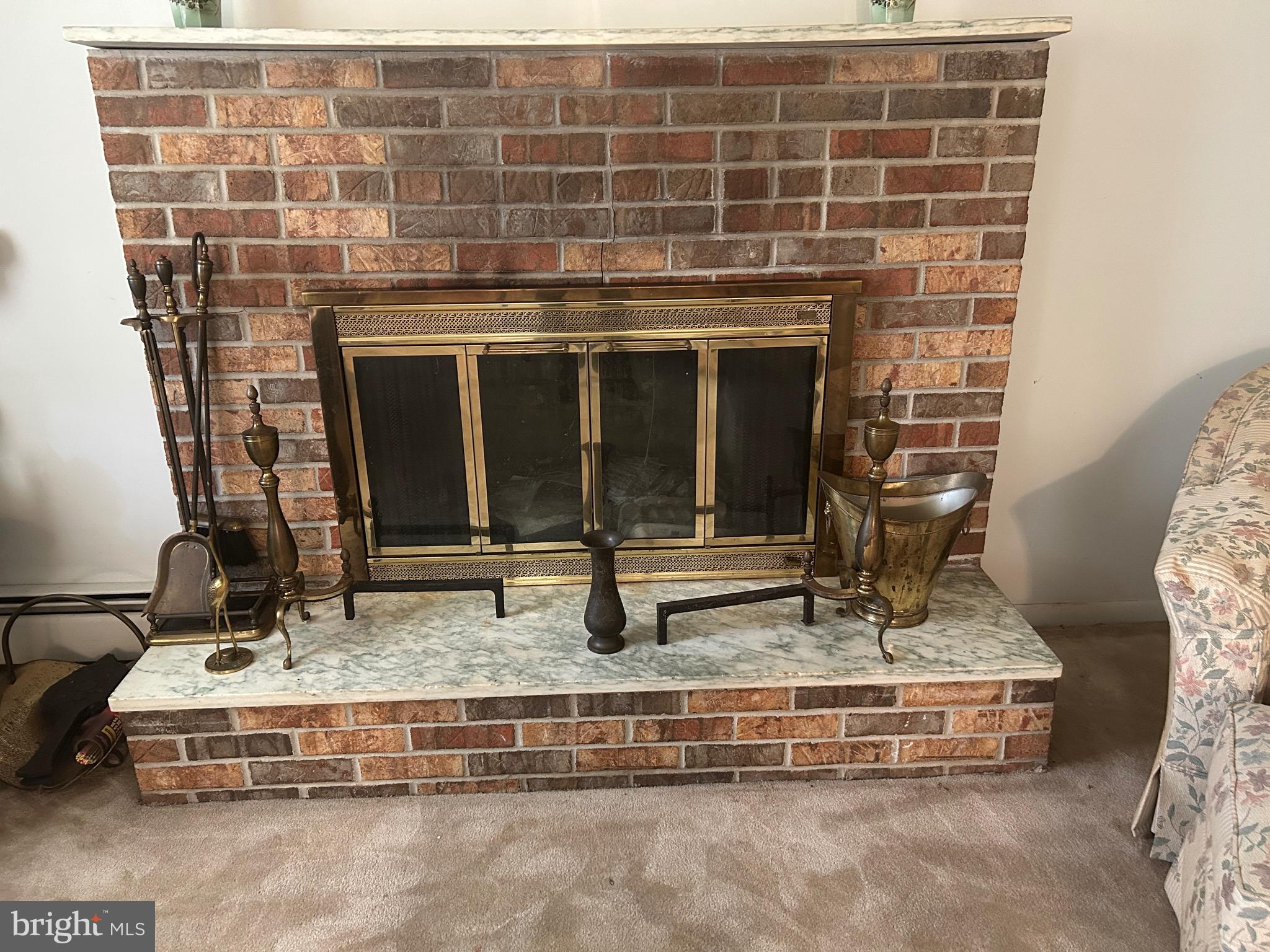 CHRIST ROCK - Residential