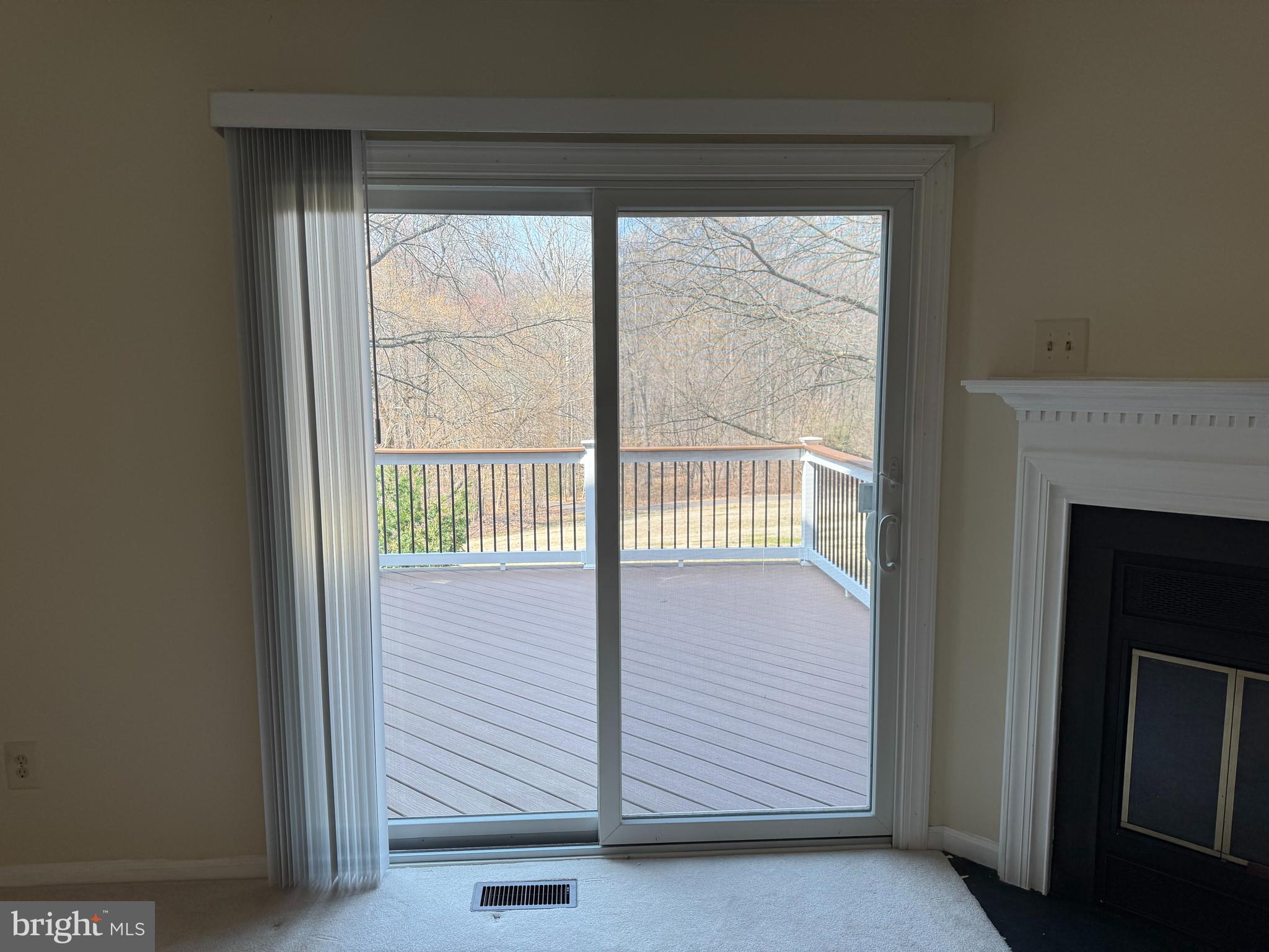 LONDON TOWN WEST - Residential Lease