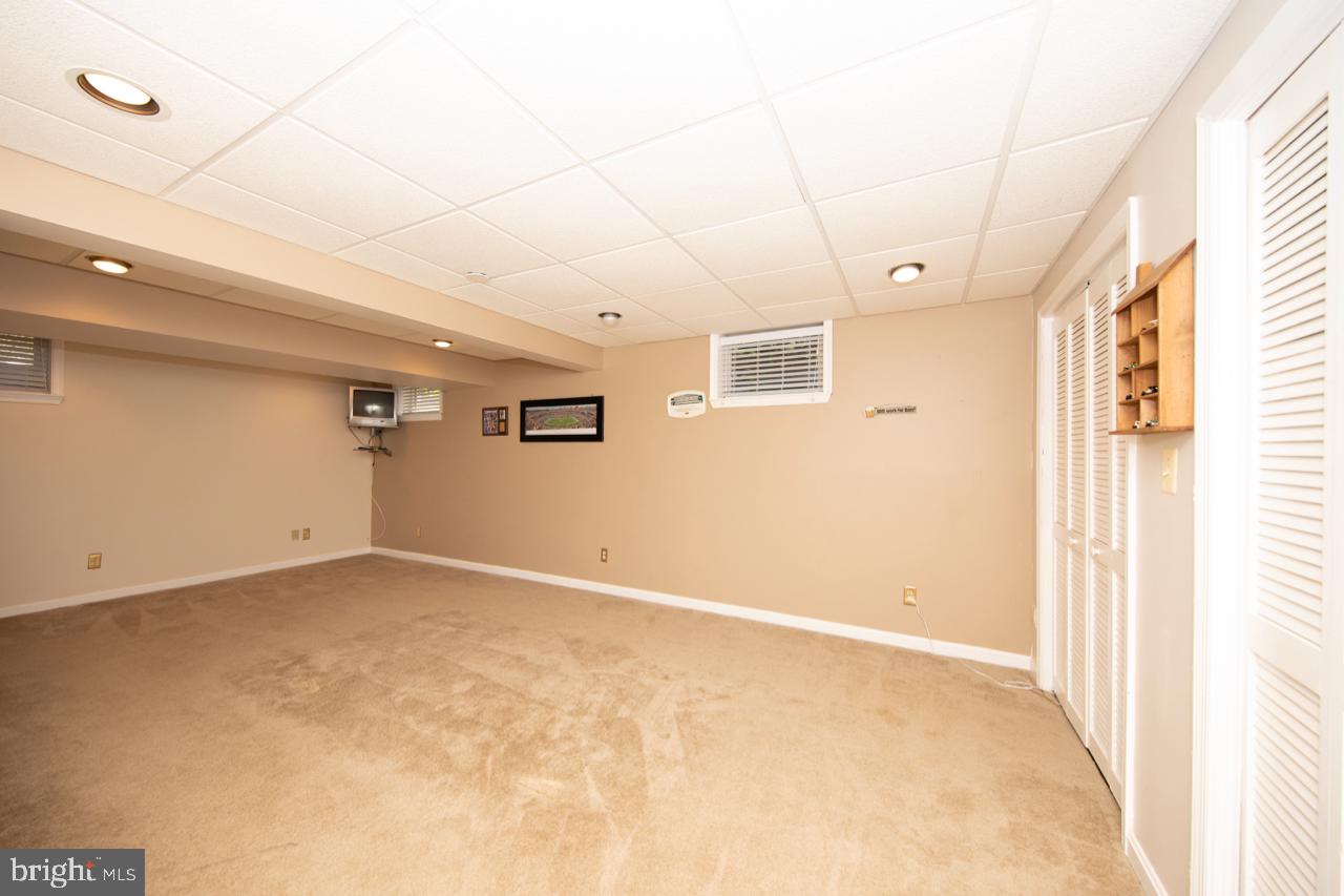 WOODLAND RUN - Residential