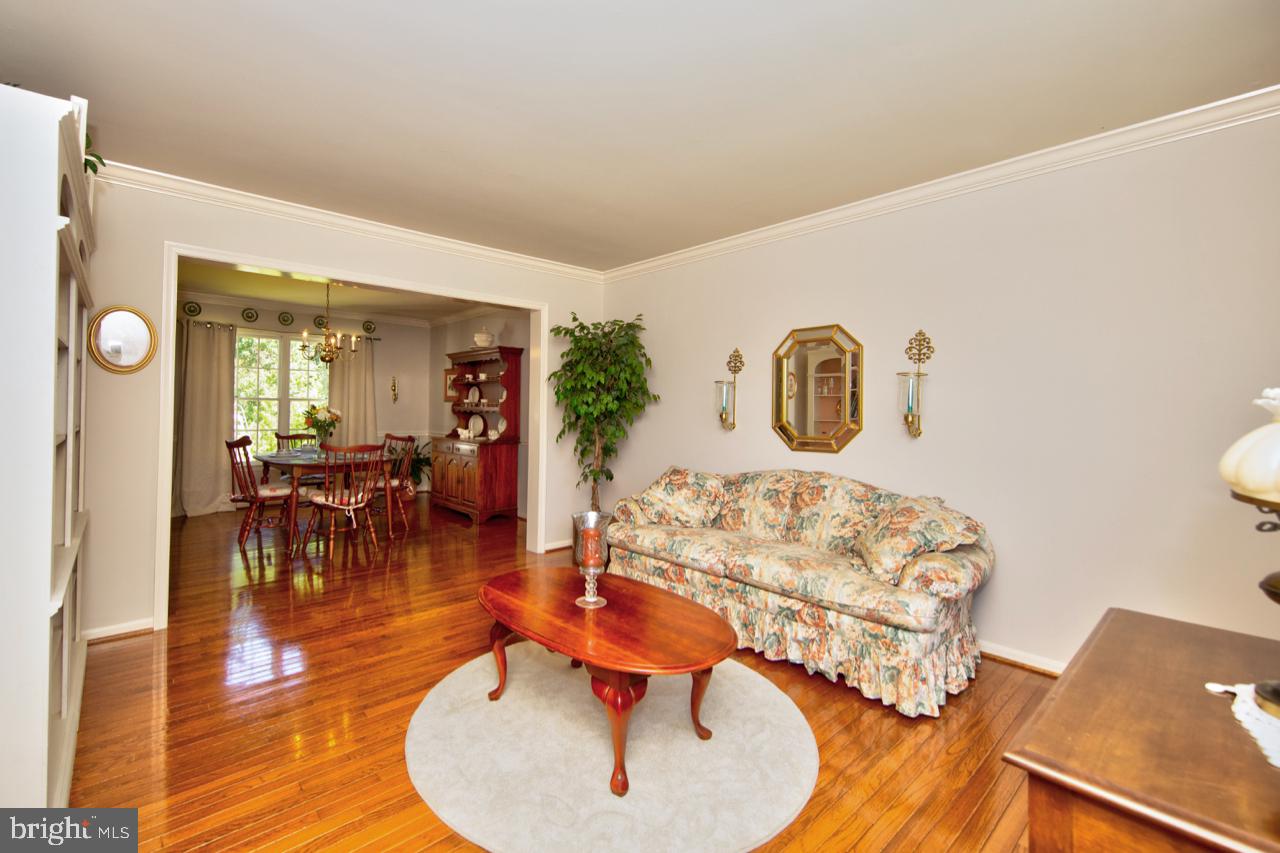 WOODLAND RUN - Residential