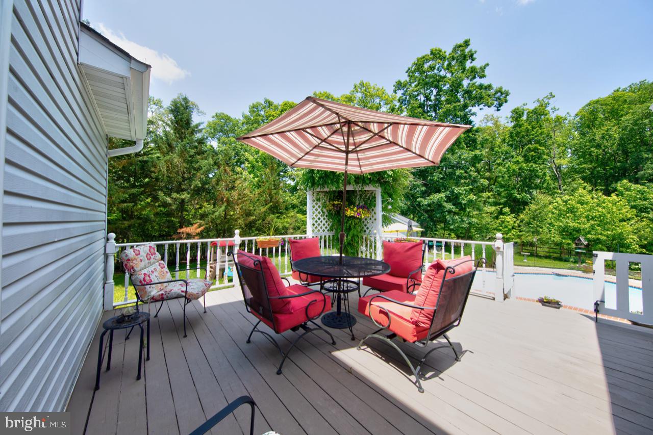 WOODLAND RUN - Residential