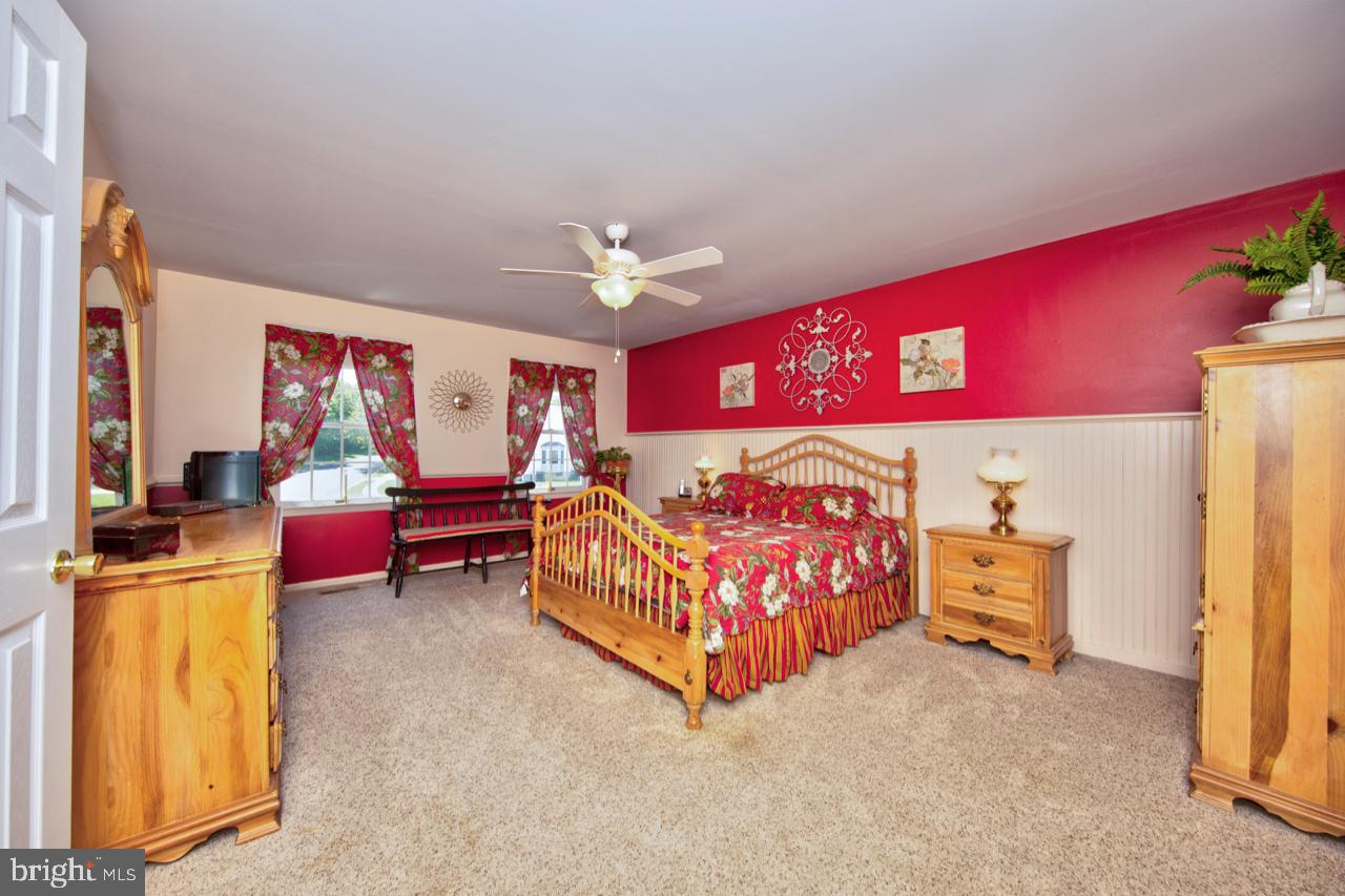 WOODLAND RUN - Residential