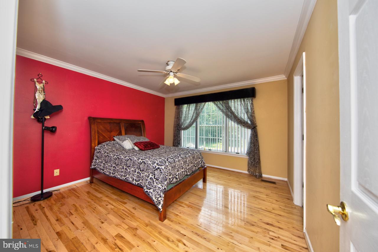 WOODLAND RUN - Residential