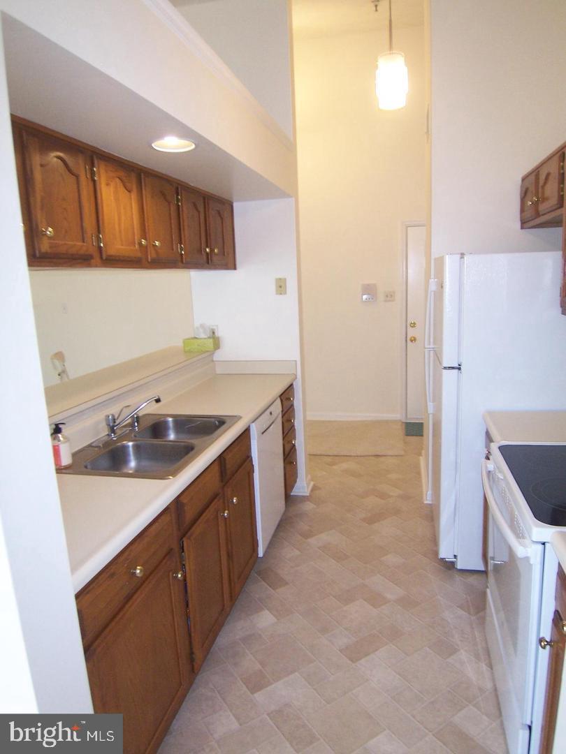 RIVERSIDE - Residential