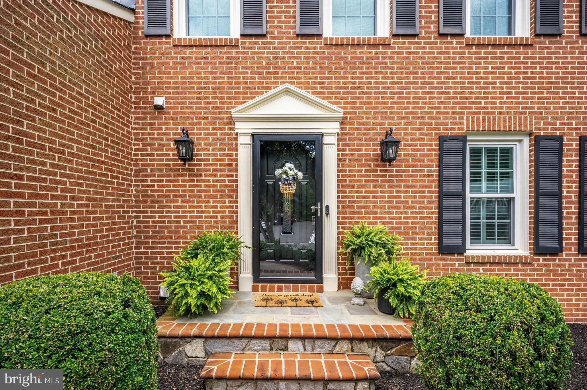 Fairfax Station, Virginia 22039, United States, 4 Bedrooms Bedrooms, ,3 BathroomsBathrooms,Residential,Pending,149066