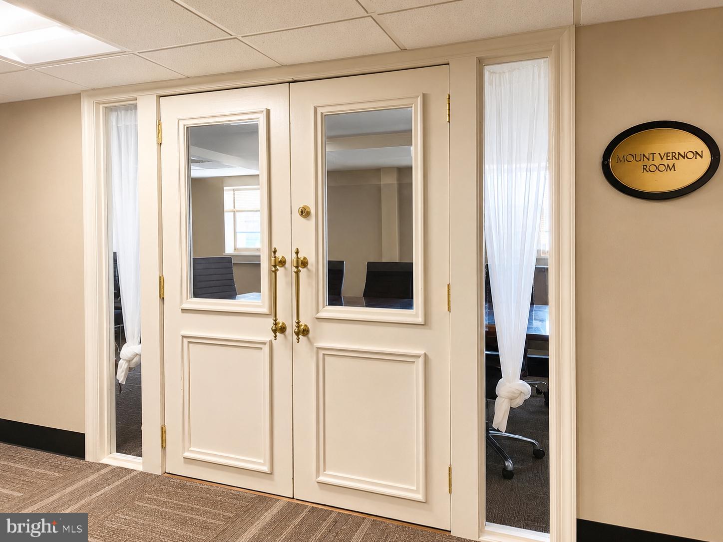 MOUNT VERNON PLACE HISTORIC DISTRICT - Commercial Sale