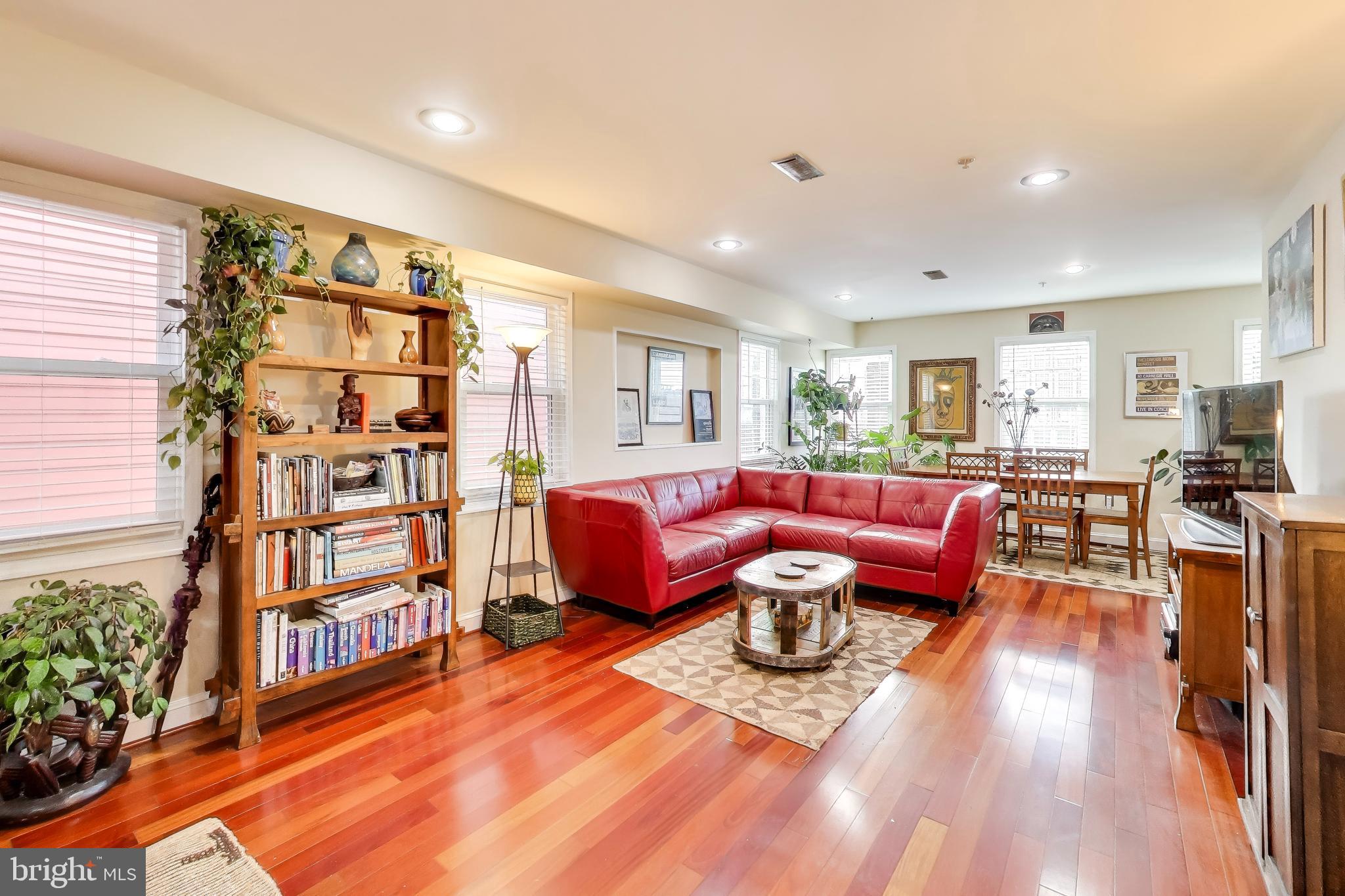 3579 WARDER STREET NW 4