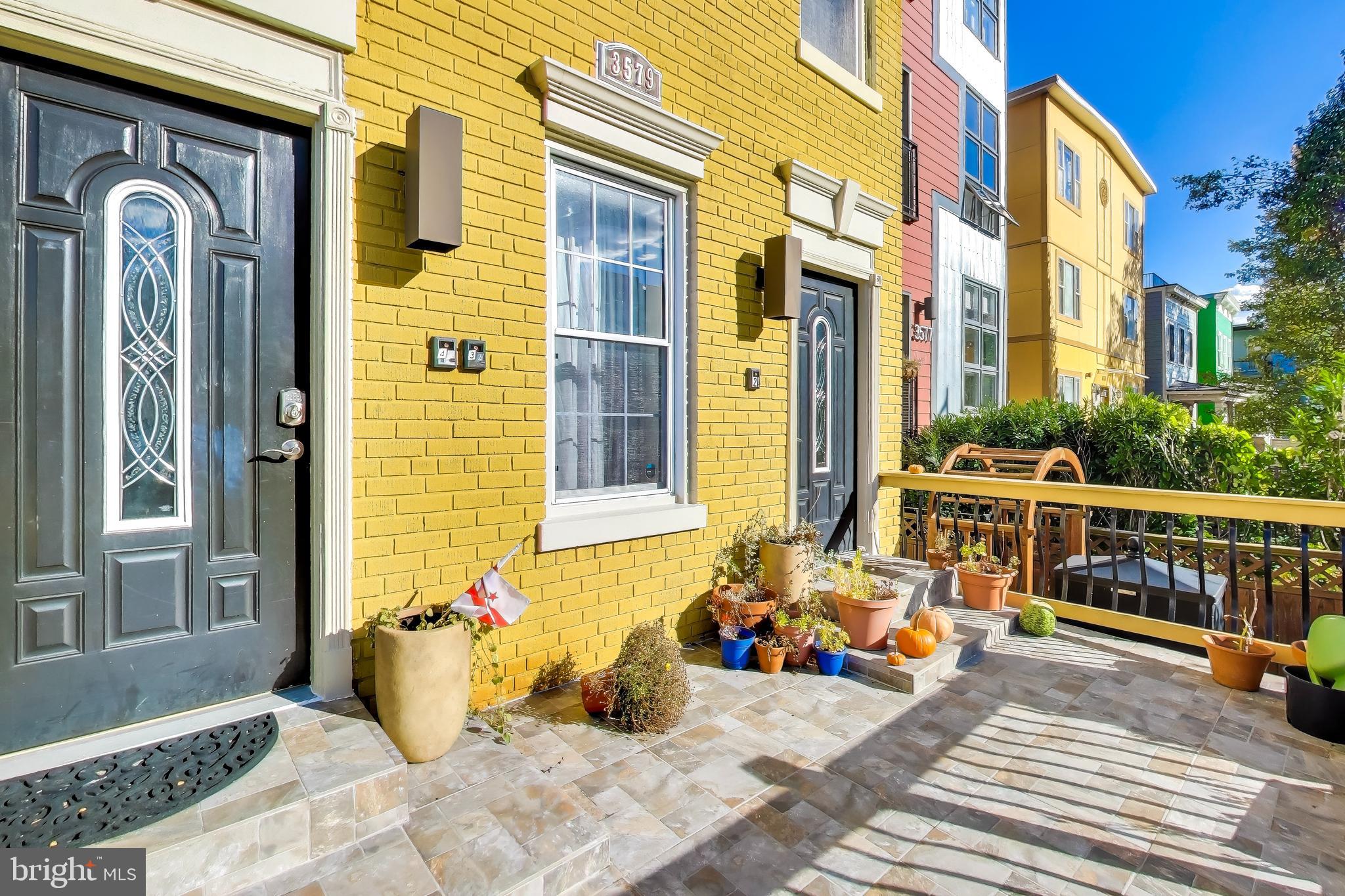 3579 WARDER STREET NW 4