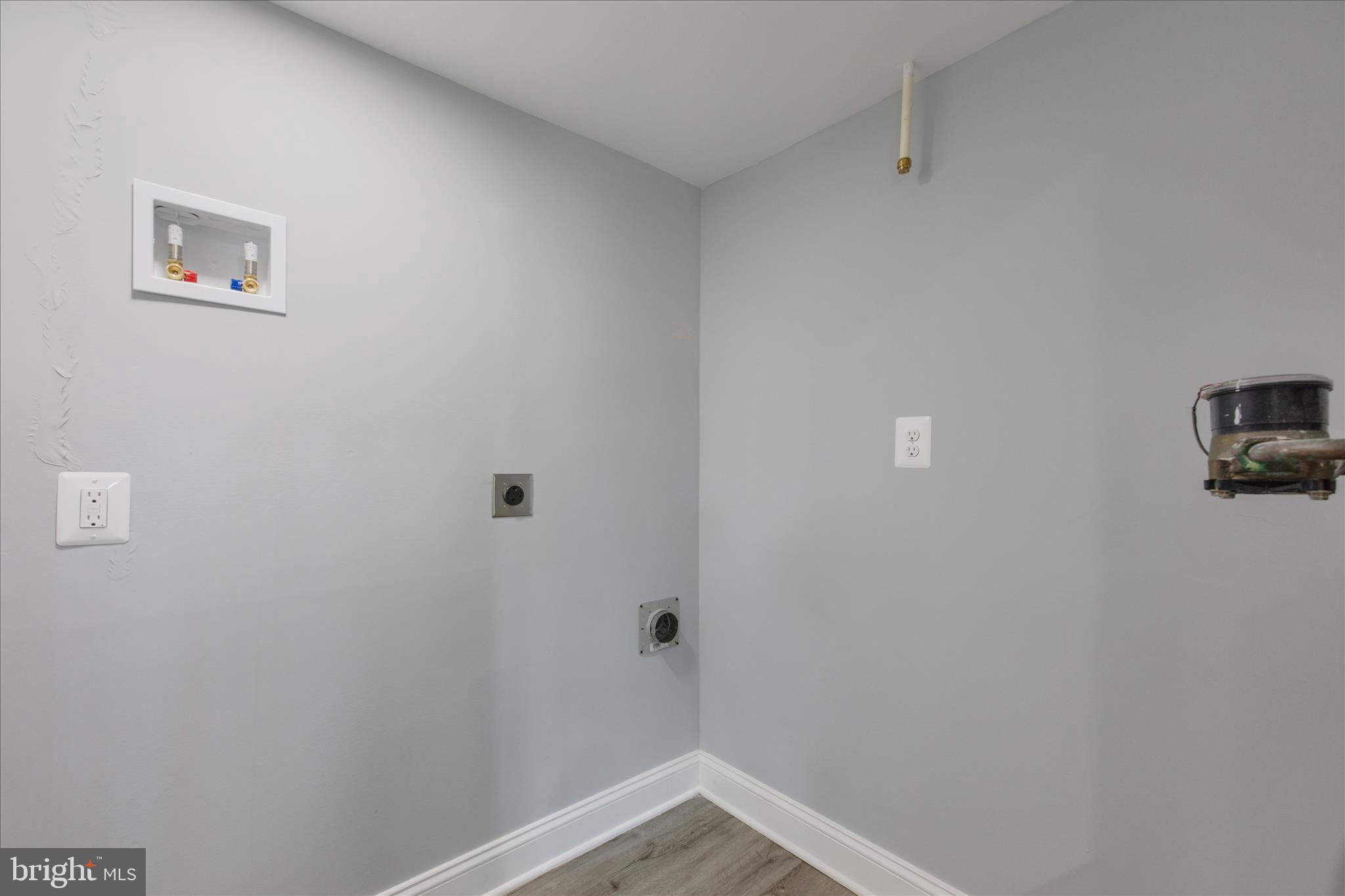 POINTER RIDGE - Residential