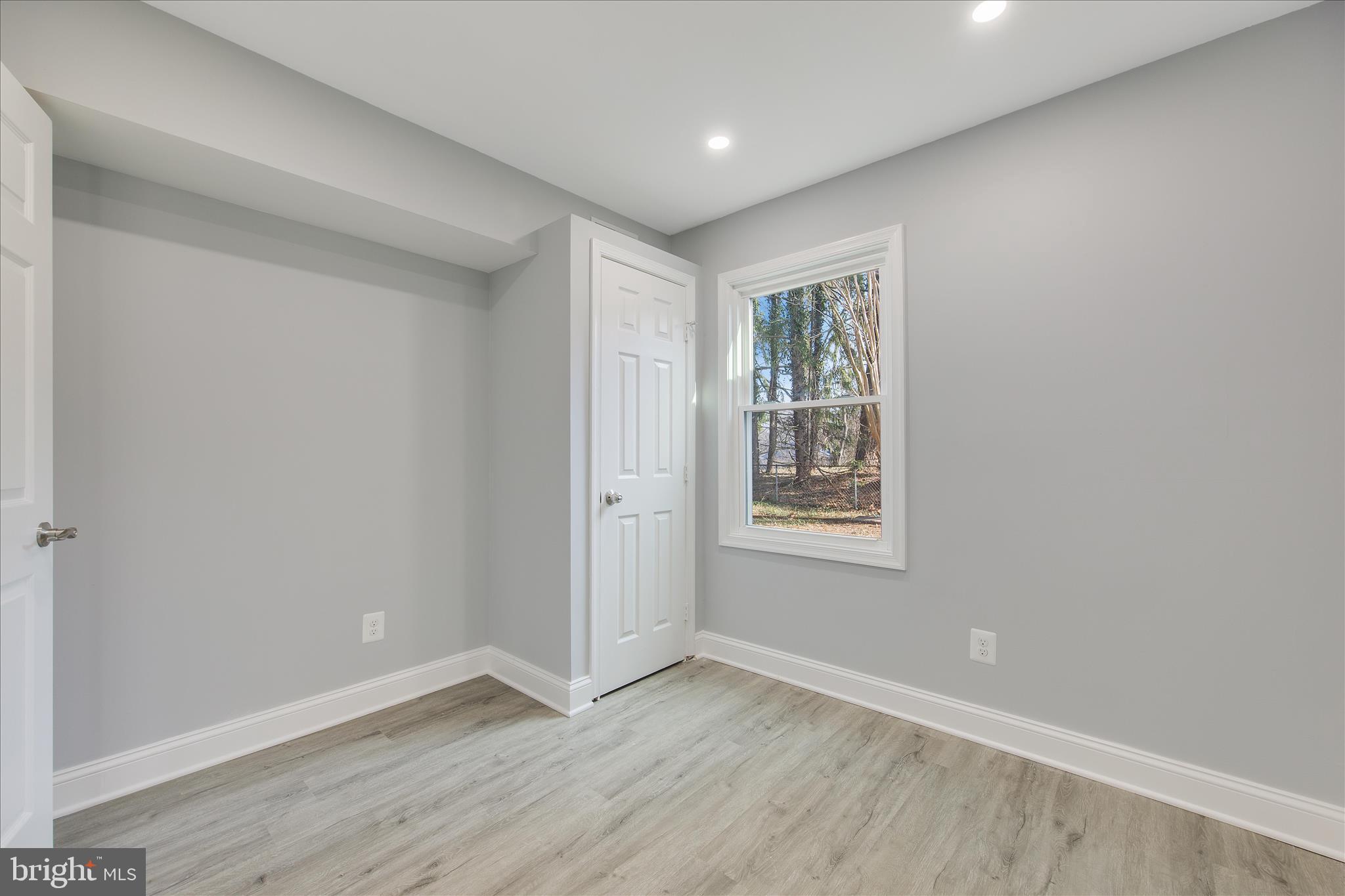 POINTER RIDGE - Residential