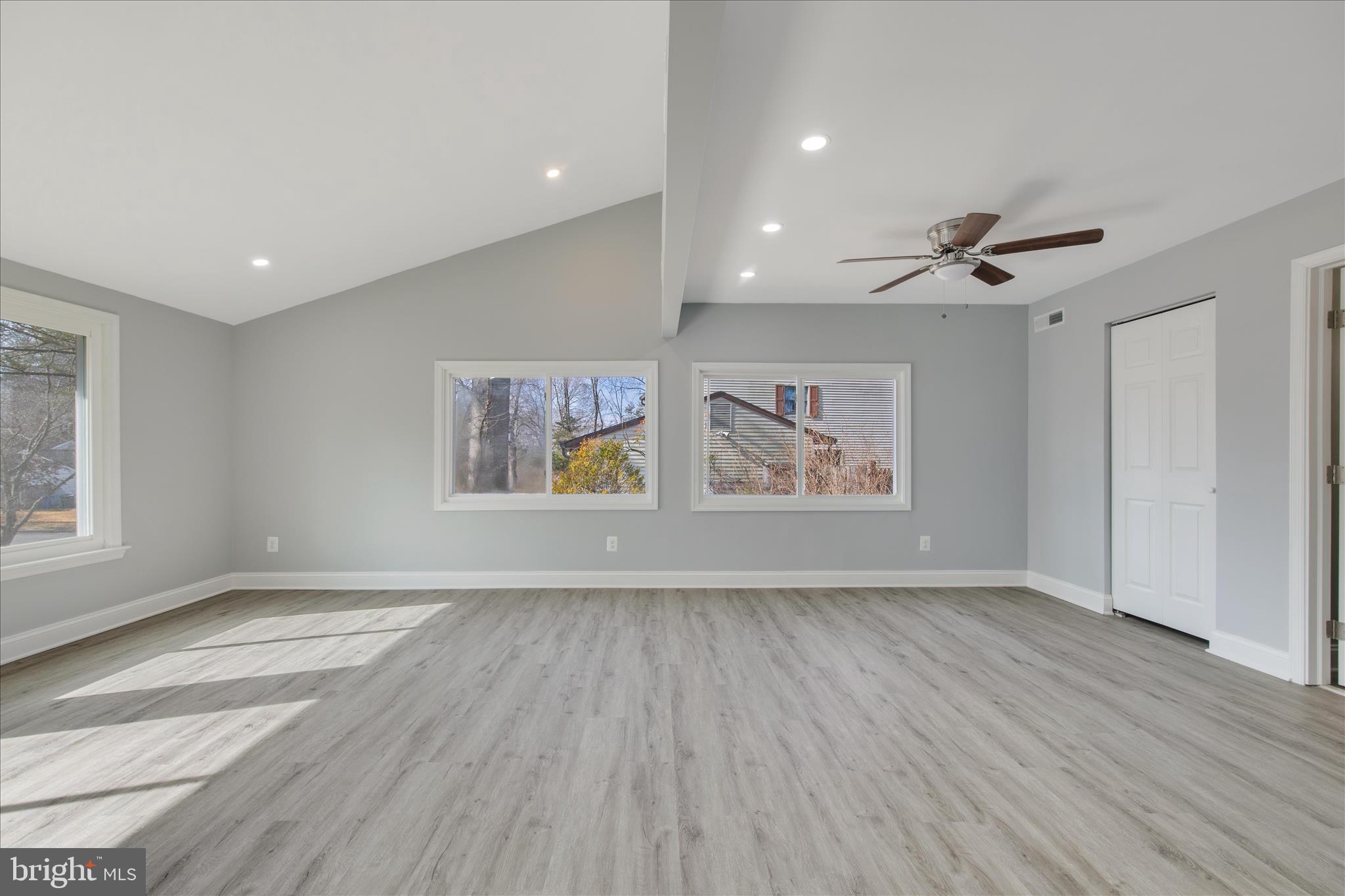 POINTER RIDGE - Residential