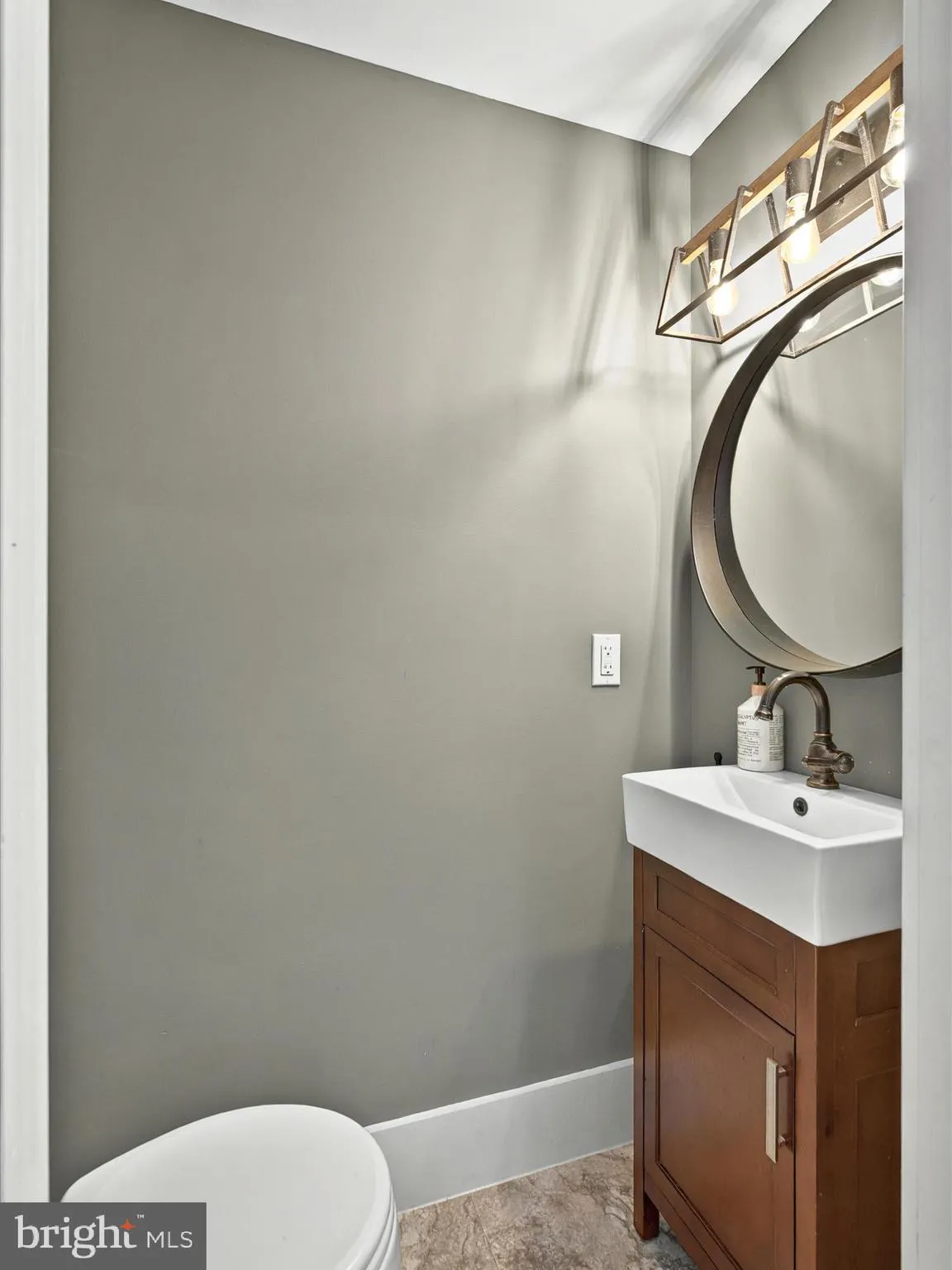 Lititz, Pennsylvania 17543, United States, 2 Bedrooms Bedrooms, ,2 BathroomsBathrooms,Residential,Active,134745