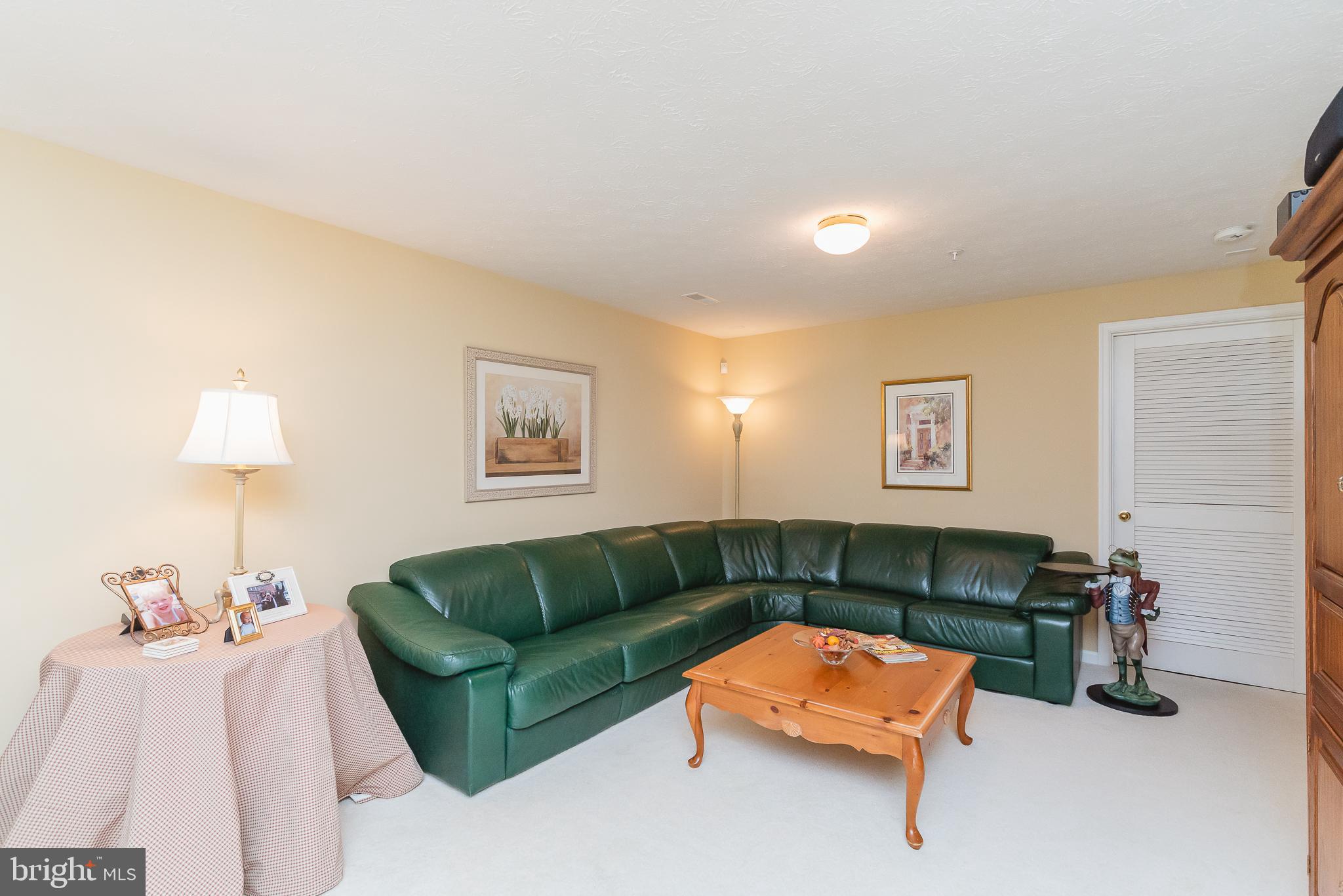 CYPRESS HILLS - Residential