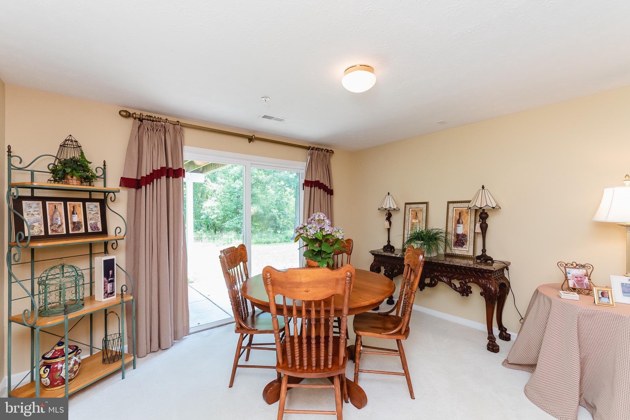 CYPRESS HILLS - Residential