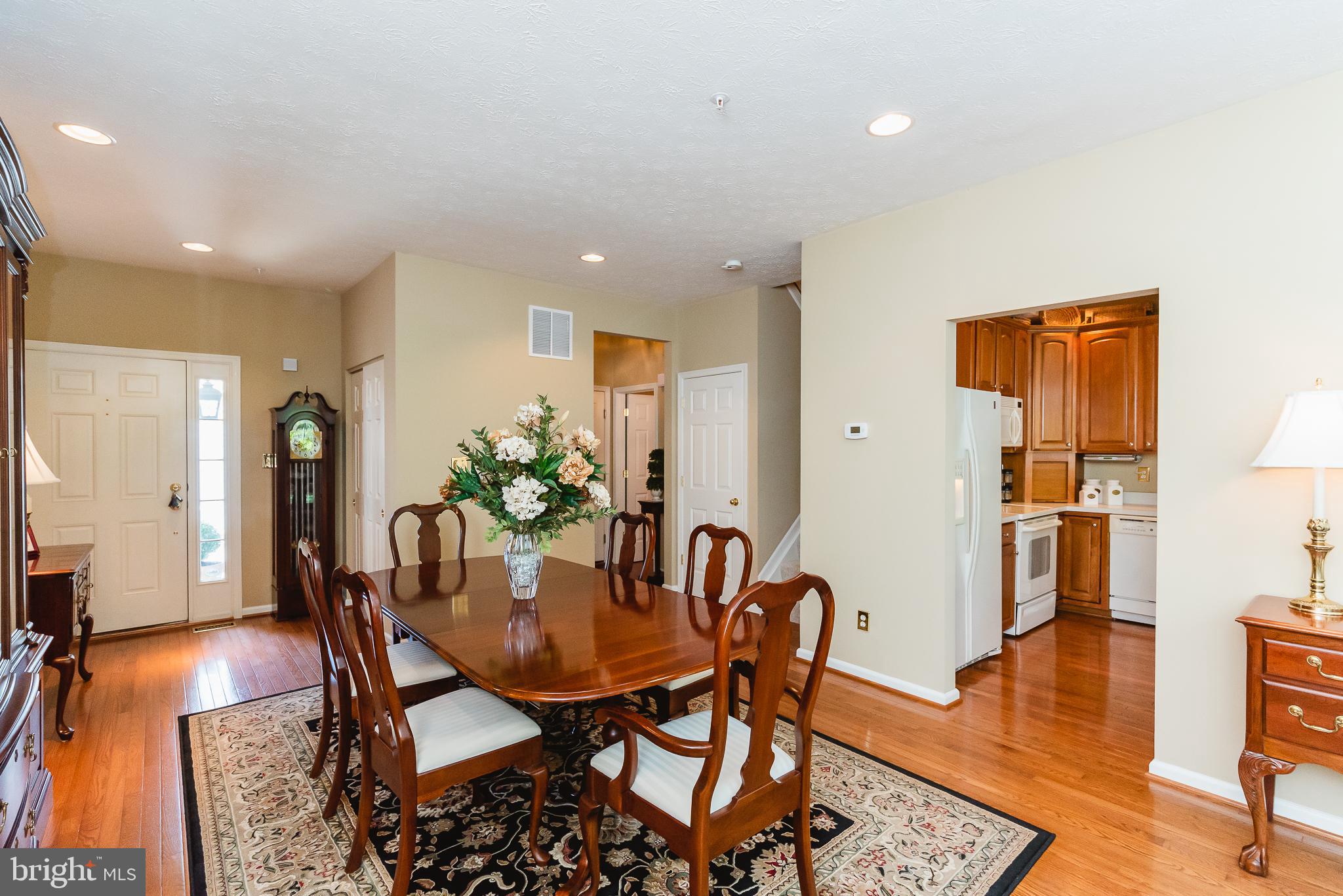 CYPRESS HILLS - Residential