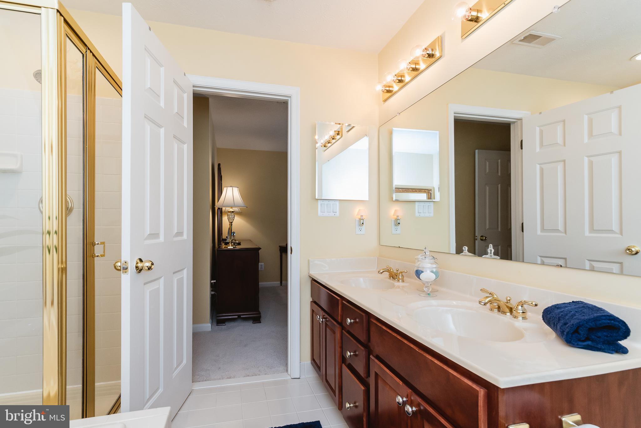 CYPRESS HILLS - Residential