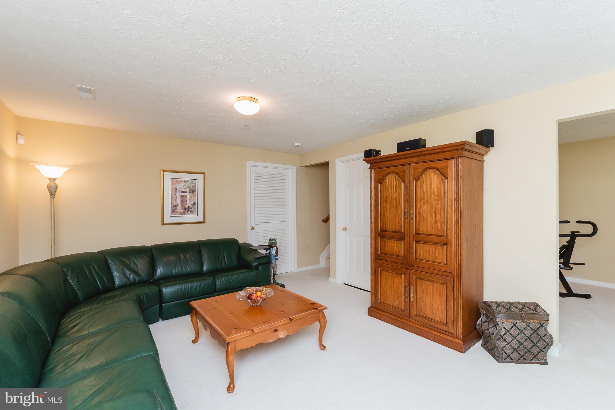 CYPRESS HILLS - Residential