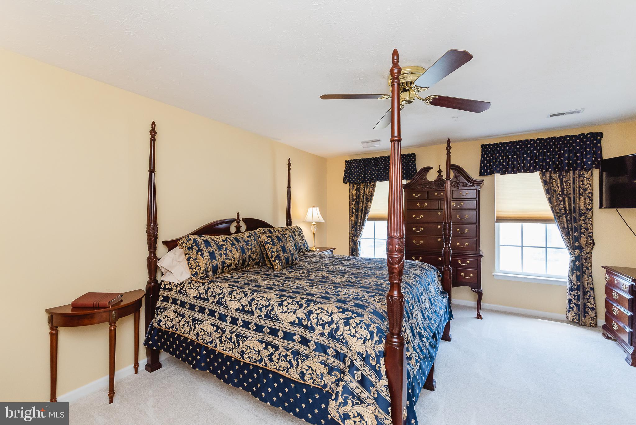 CYPRESS HILLS - Residential