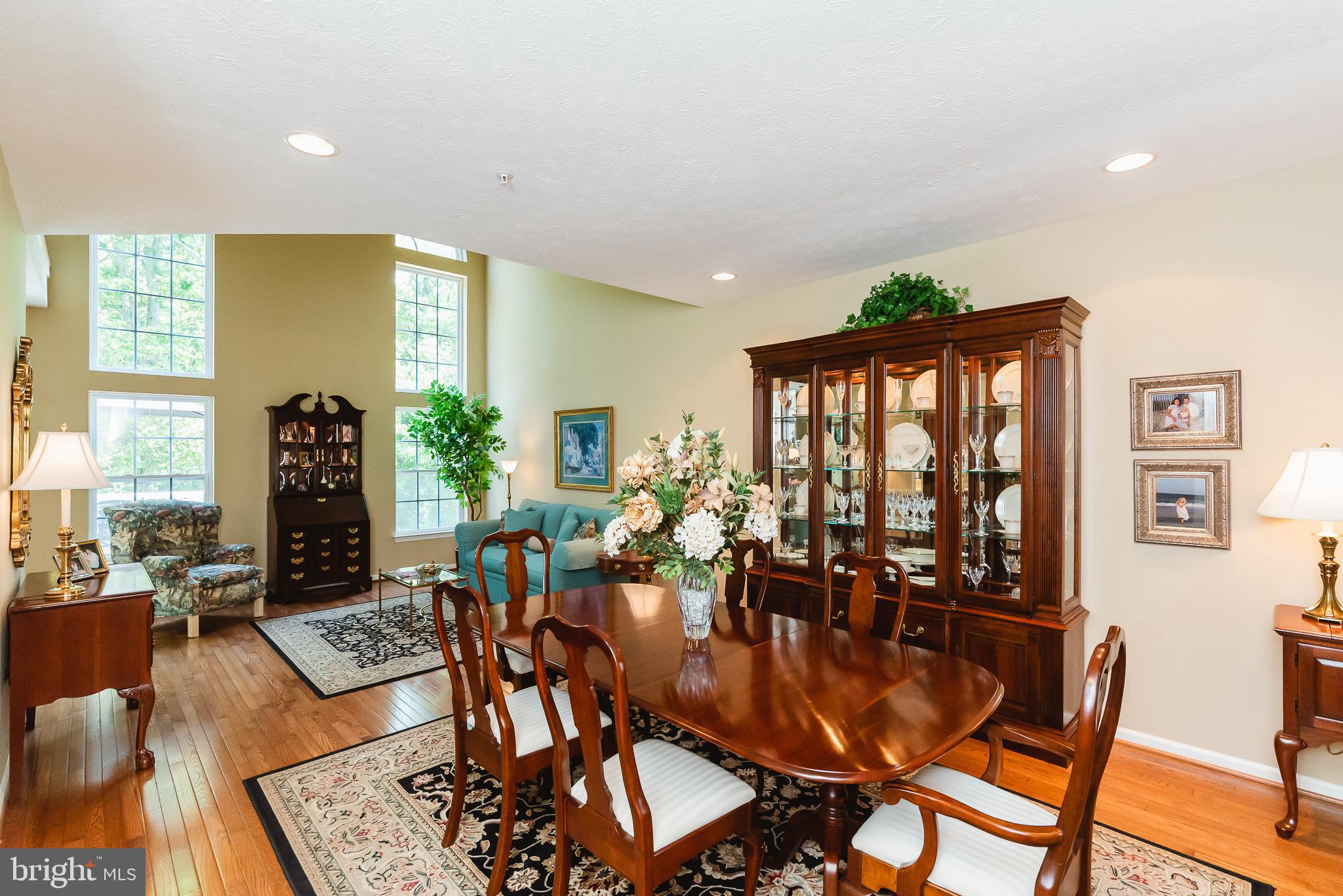 CYPRESS HILLS - Residential