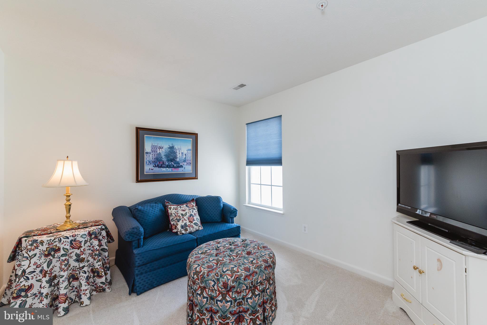 CYPRESS HILLS - Residential