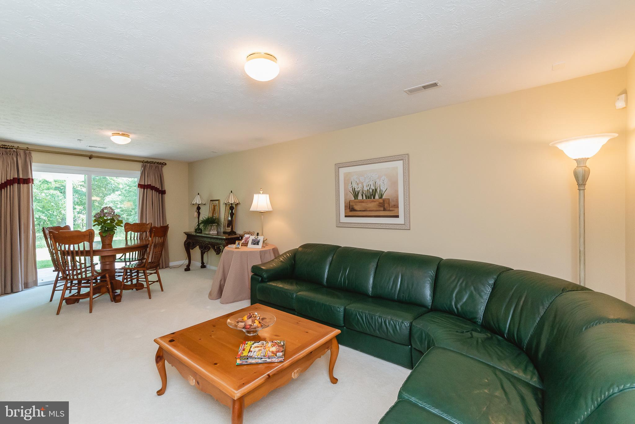 CYPRESS HILLS - Residential