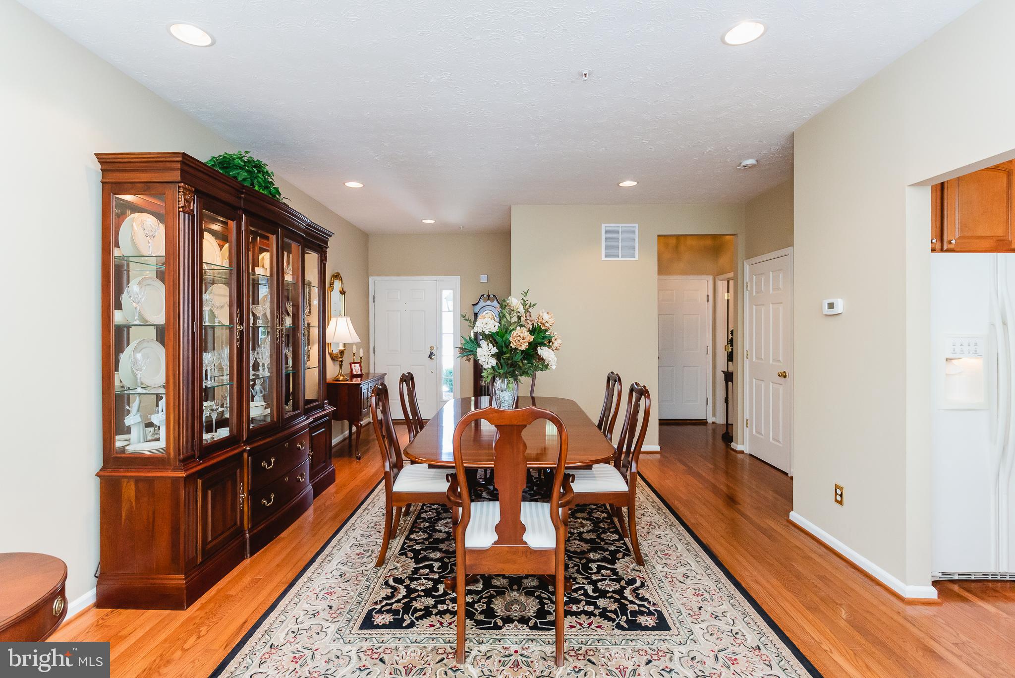 CYPRESS HILLS - Residential